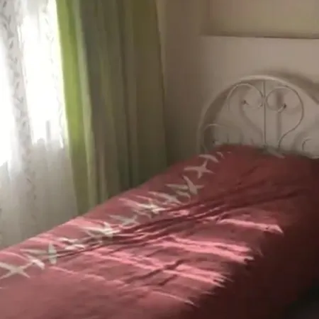 Delightful Sleeps 8 Great Location *