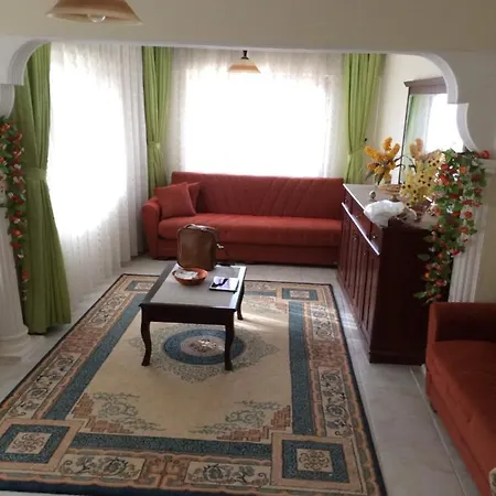 Delightful Sleeps 8 Great Location *