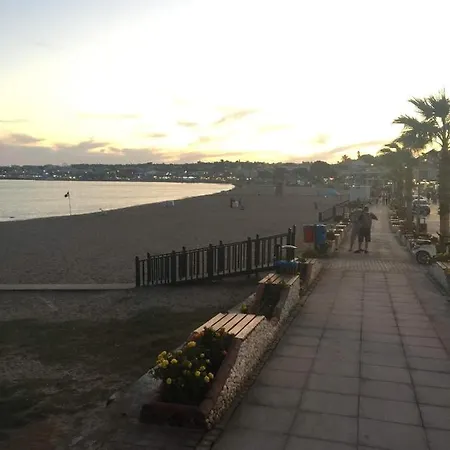 Apartament Delightful Sleeps 8 Great Location